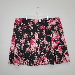 NWT Roz & Ali Floral Pleated Midi Skirt